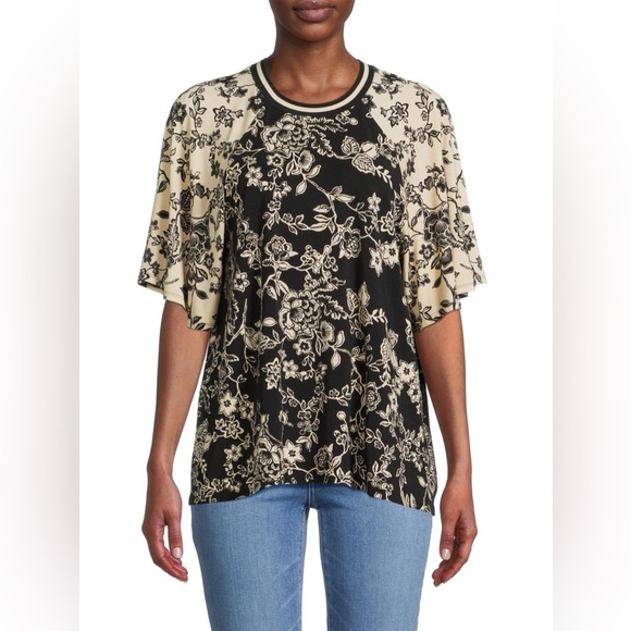 Johnny Was
The Janie Favorite Flutter-Sleeve Top NWT - Picture 3 of 9